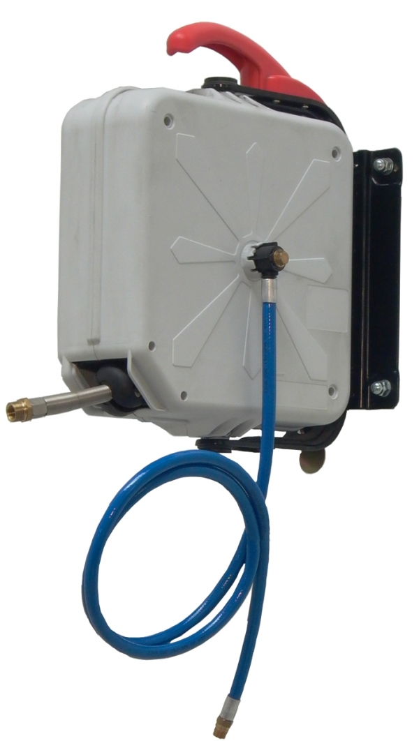 Cased hose reel for compressed air